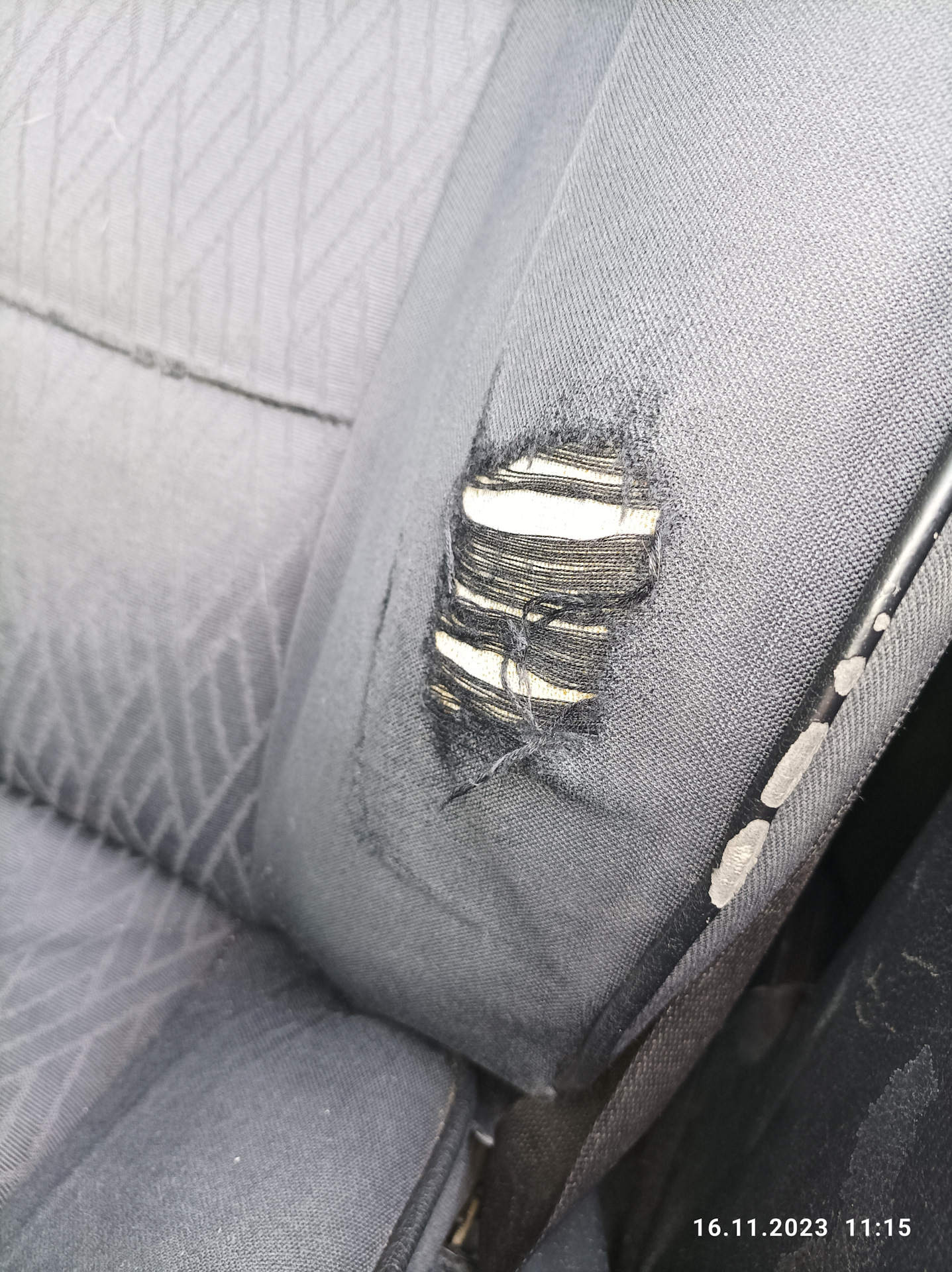 Химчистка и незапланированная замена аккумулятора🔋 — BMW 5 series ...