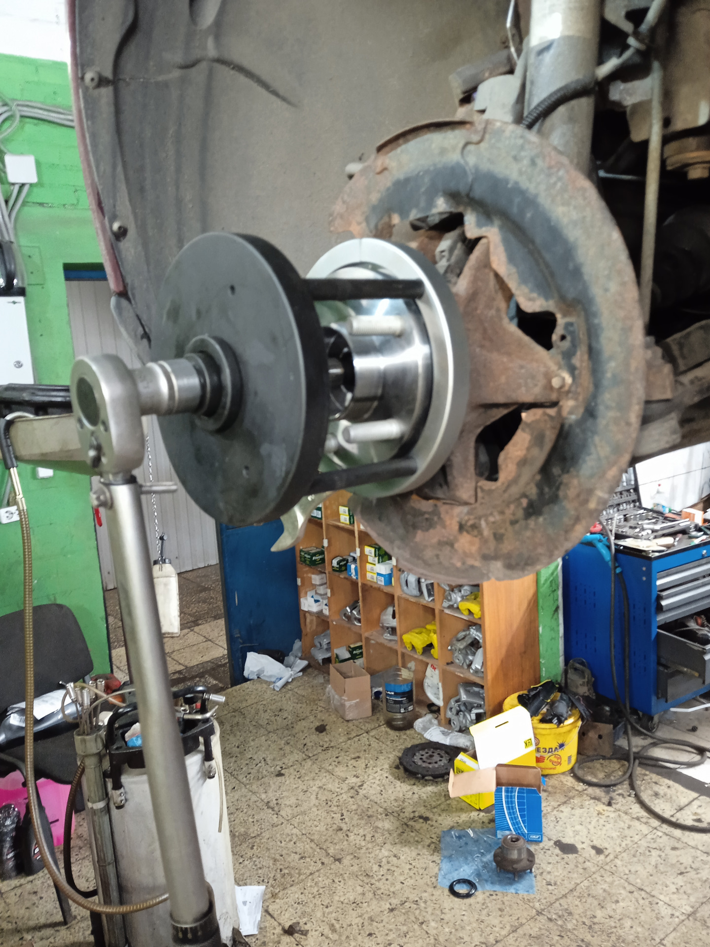 Замена ступичного подшипника Вольво s40 ll 1,8 — Volvo S40 (2G), 1,8 л ...