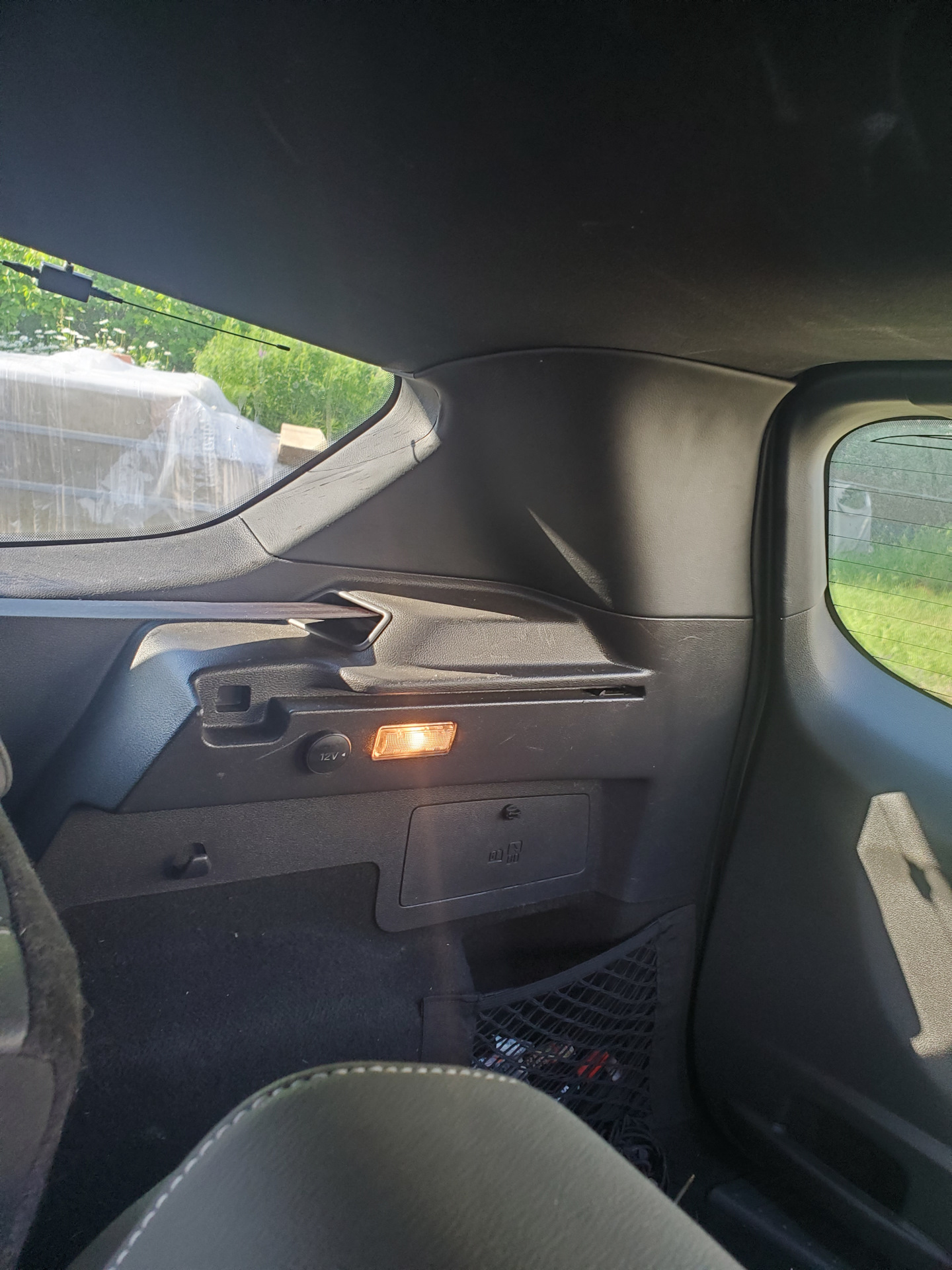 Оклейка стоек кузова экокожей — Ford Kuga (2G), 2 л, 2013 года ...