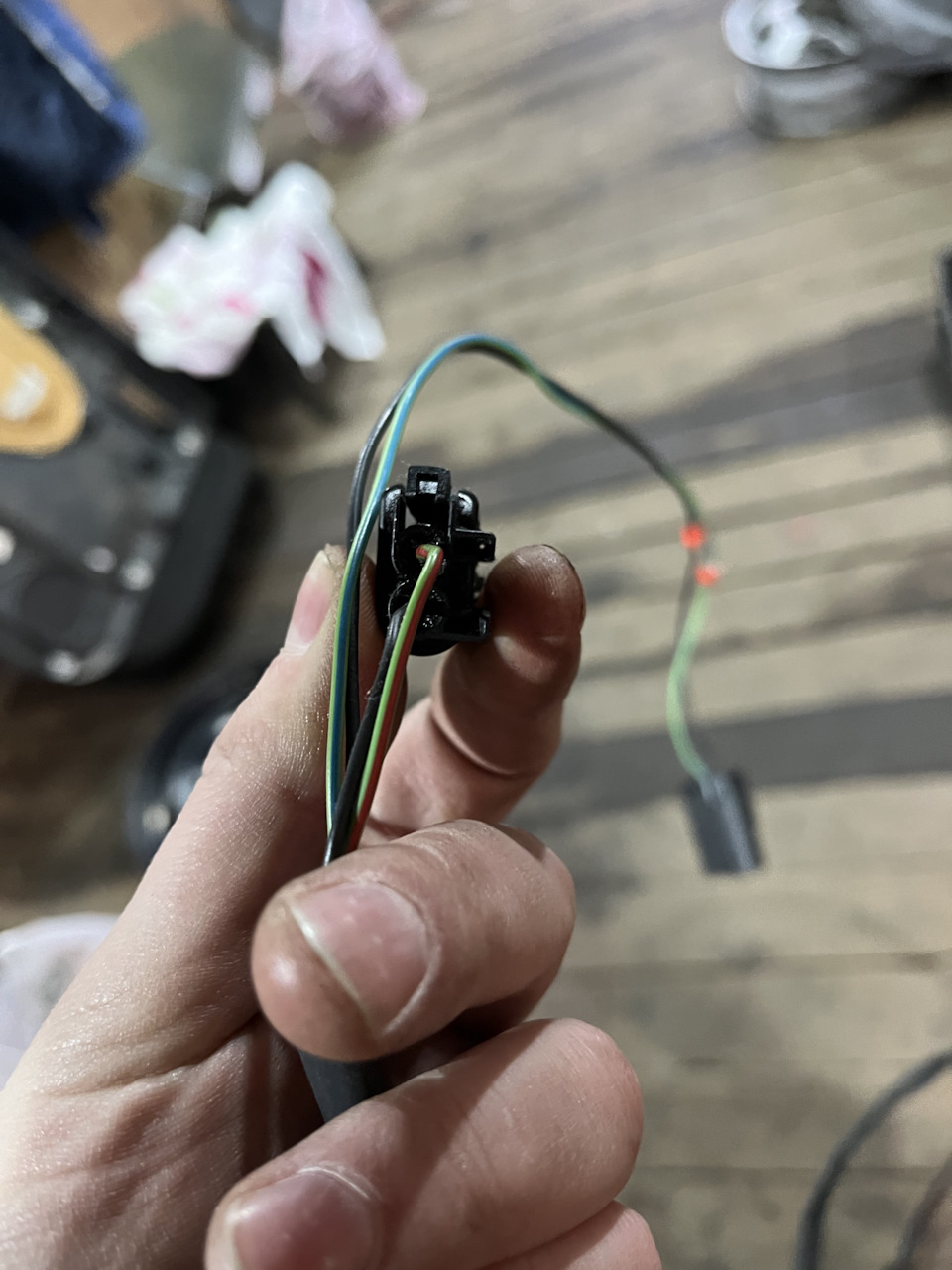 EP21 Вопрос. Как разобрать фишку? — Ford Focus II Sedan, 1,8 л, 2006 ...