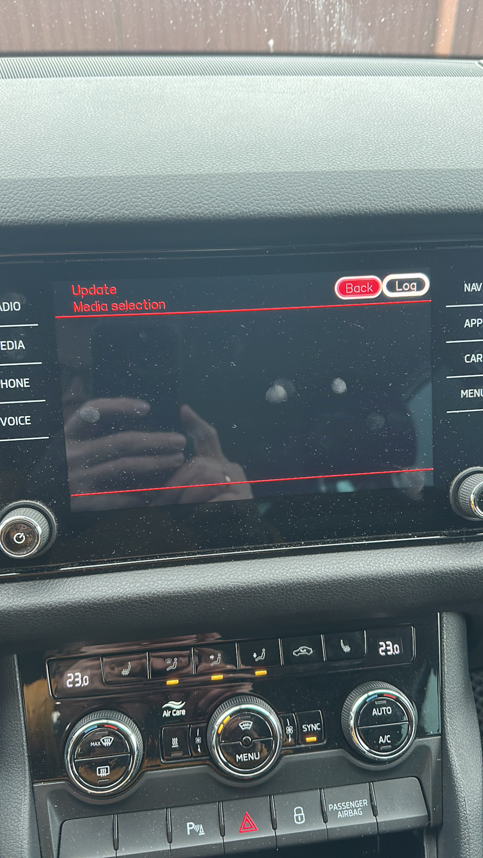 Photo from the logbook Skoda Kodiaq (1G). Found on photo: Grandstone PASSENGER