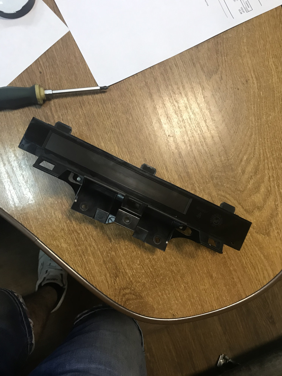 Снятый монохромный дисплей — Mazda CX-7