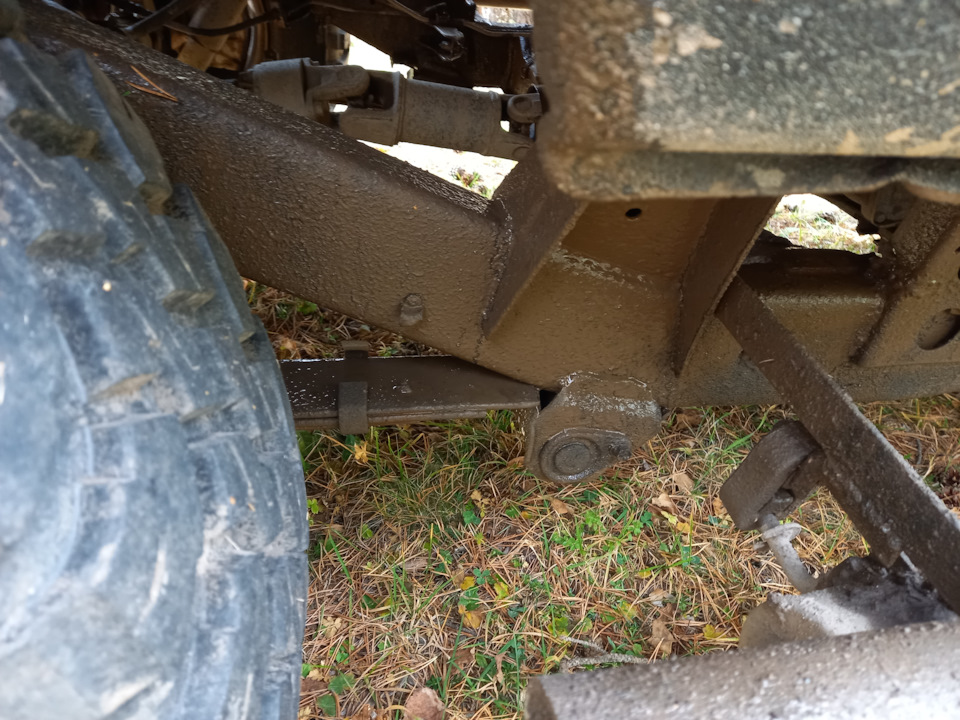 Беда подкралась с громким звуком — Mitsubishi Delica (L300)