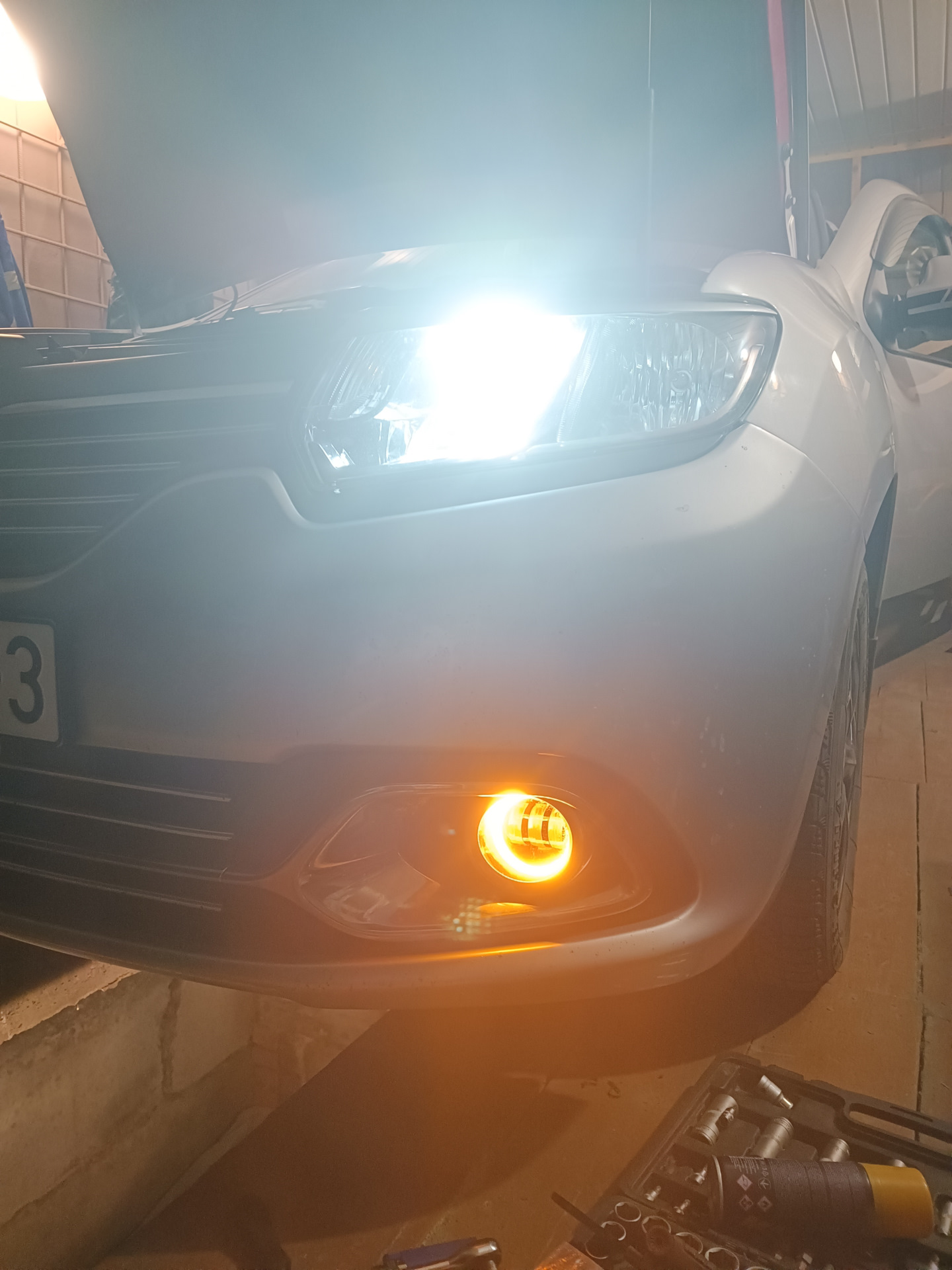 Новые противотуманные фары — Renault Logan (2G), 1,6 л, 2016 года ...