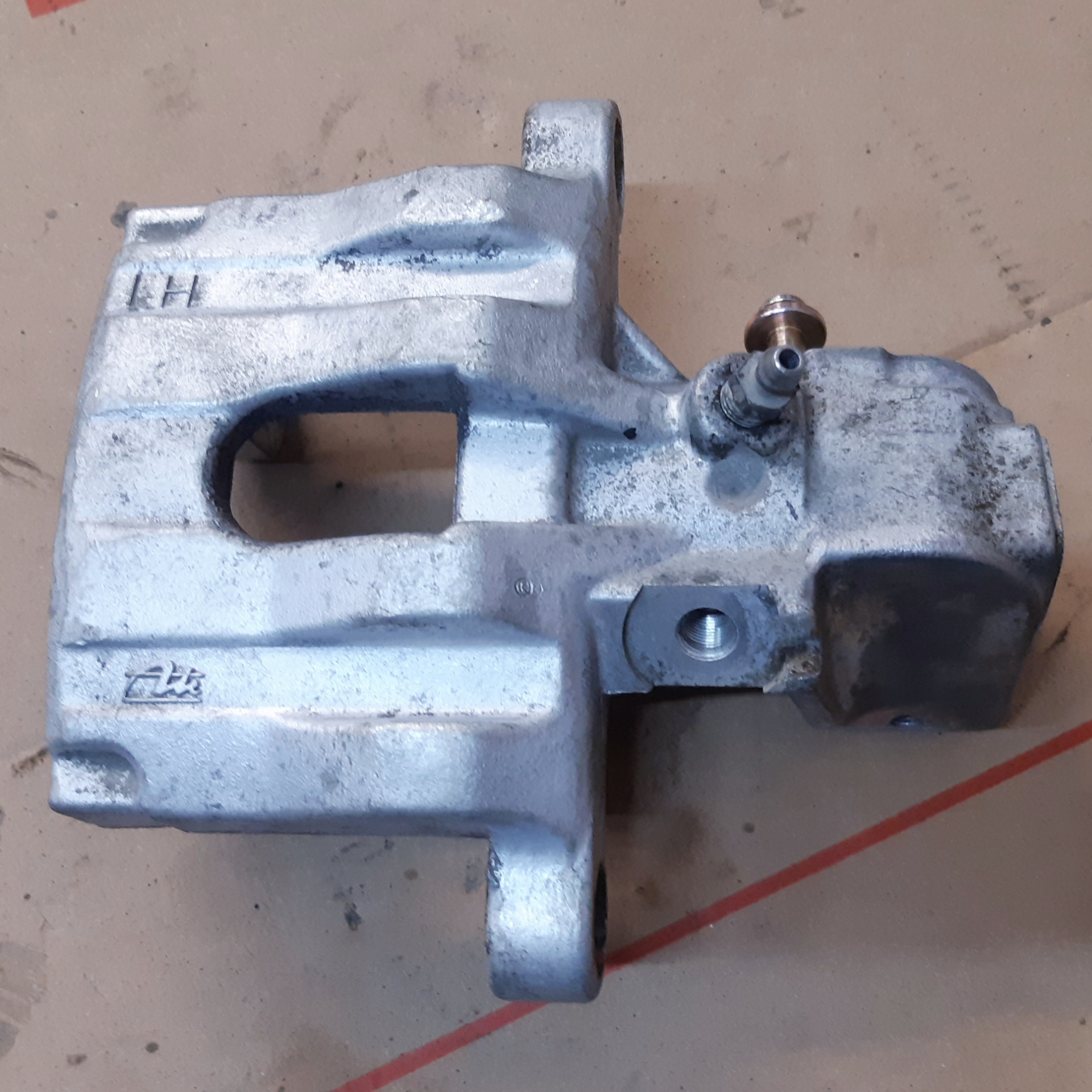 абс газель некст задние дисковые тормоза. задние суппорта солярис на ваз. Trw bch 721 суппорт тормозной, задний суппорт. задние дисковые тормоза на ваз 2108 с ручником. форд фокус 2 суппорт с ручником.