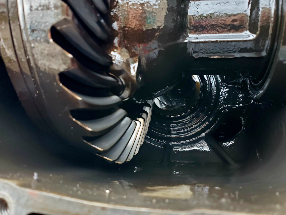 Здесь виден хвостовик без зуба — Volkswagen Caravelle (T3)