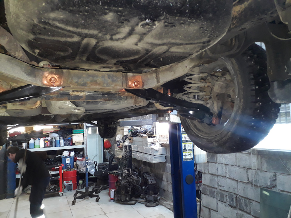 Плановая замена подвески Focus II — Ford Focus II Hatchback, 1,6 л ...