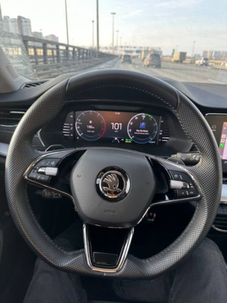 Руль стоит криво, что делать ? — Skoda Octavia A8 Mk4, 2 л, 2022 года ...