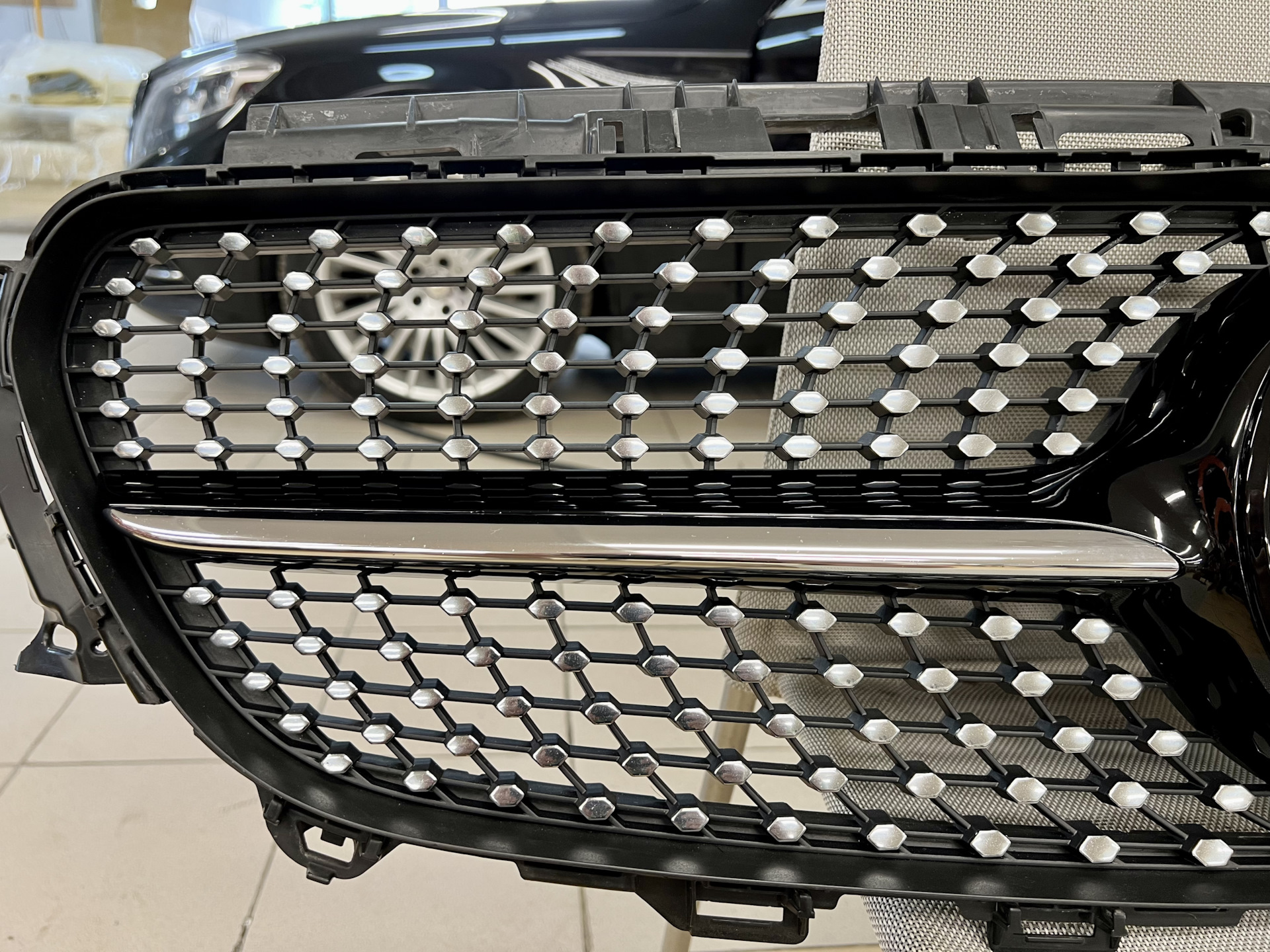 Решетка е53. Решётка Даймонд e-class Mercedes. Мерседес в 213 с решеткой диамонд. Решетка Даймонд 447. Решетка е46 Рестайлинг 4d карбон f стиль.