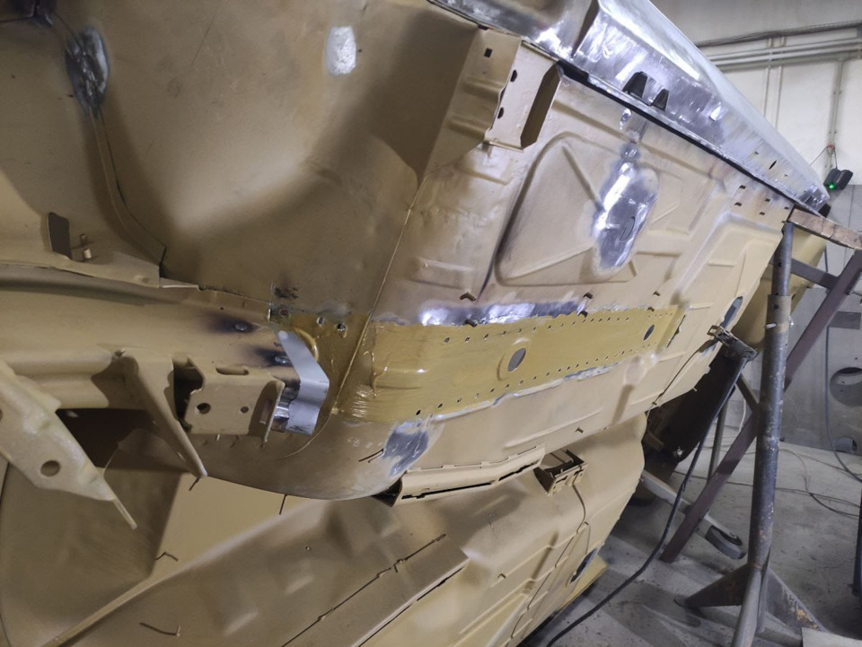 Замена лонжерона — BMW 5 series (E28), 2,5 л, 1984 года | кузовной ...