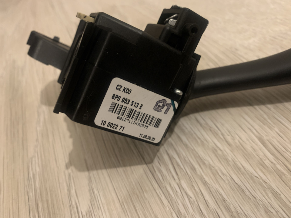 Рычаг переключения поворотников на Audi A3 (8P). Б/у | 300 ₽ в городе ...