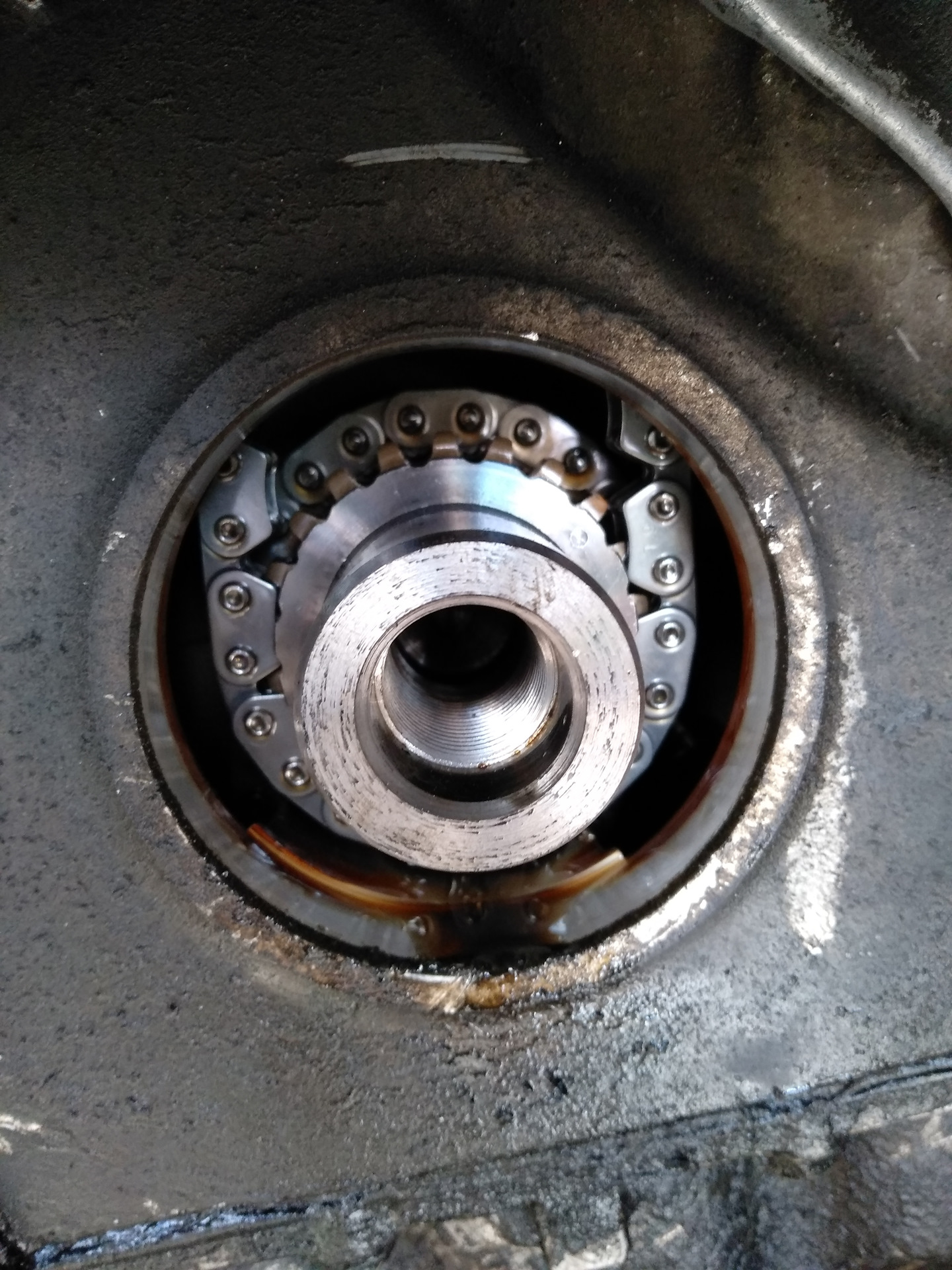 Замена сальника коленвала переднего (6619973646) — SsangYong Actyon (2G ...