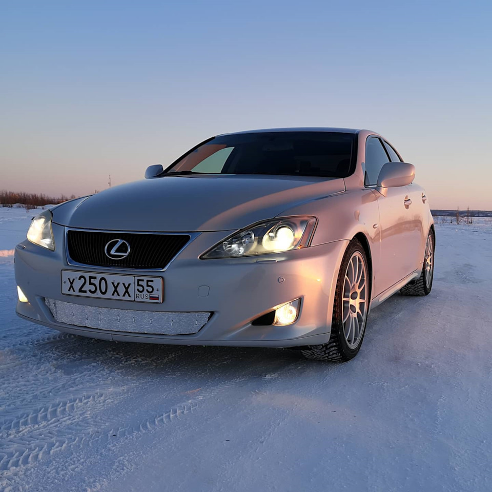 Какой же цвет у авто? — Lexus IS II, 2,5 л, 2008 года | фотография | DRIVE2