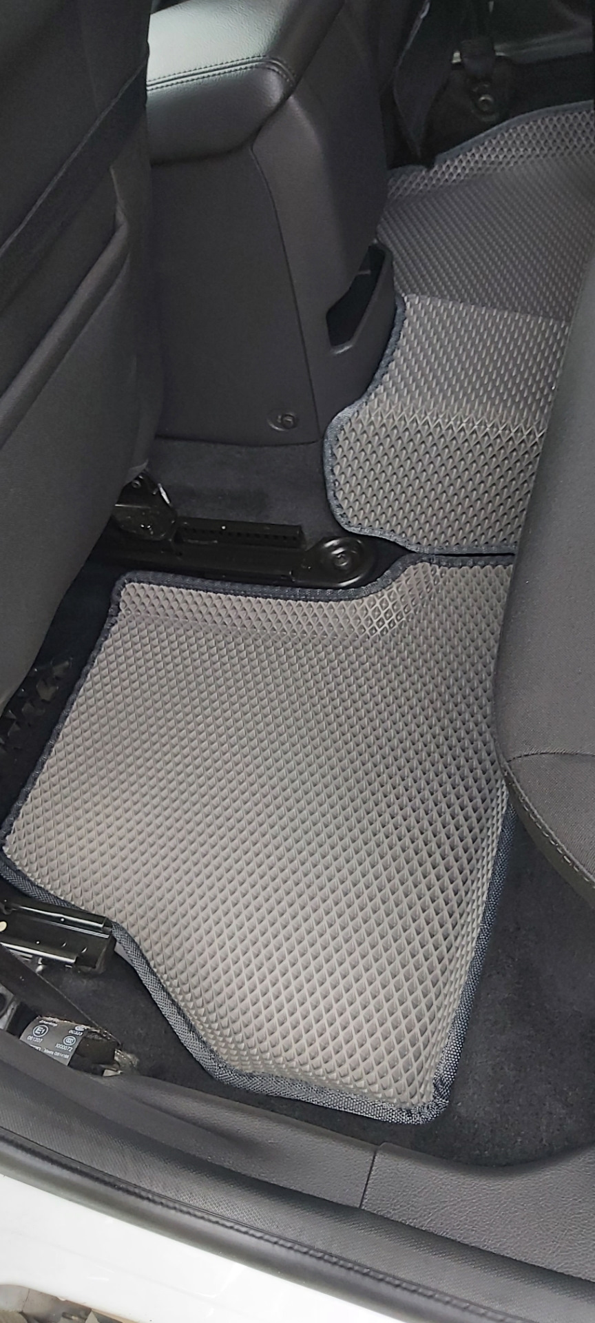 Коврики EVA с бортами в салон — Ford Focus III Wagon, 1,5 л., 2017 года ...