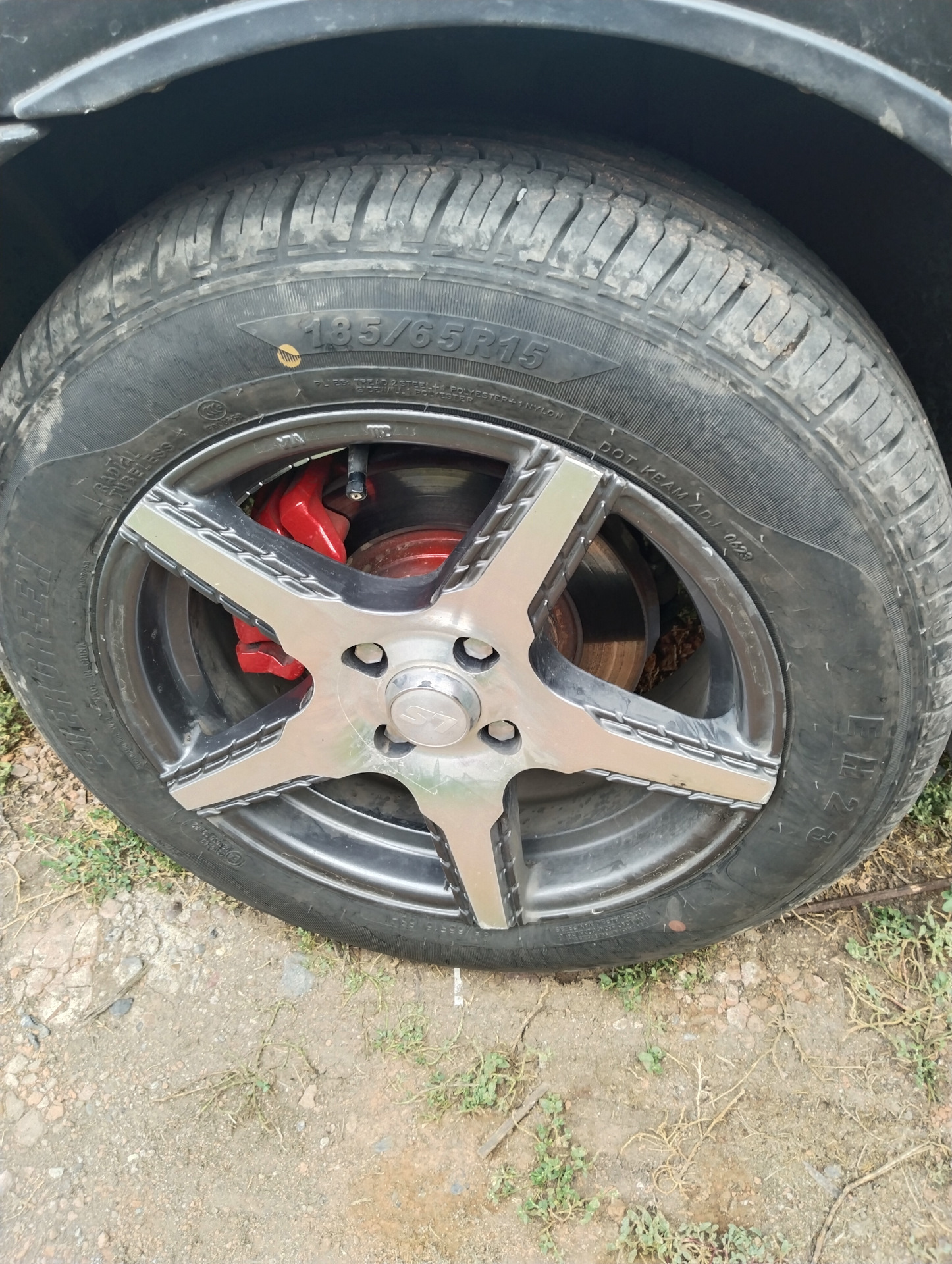 Покраска супорта — Renault Logan (1G), 1,6 л, 2007 года | тюнинг | DRIVE2