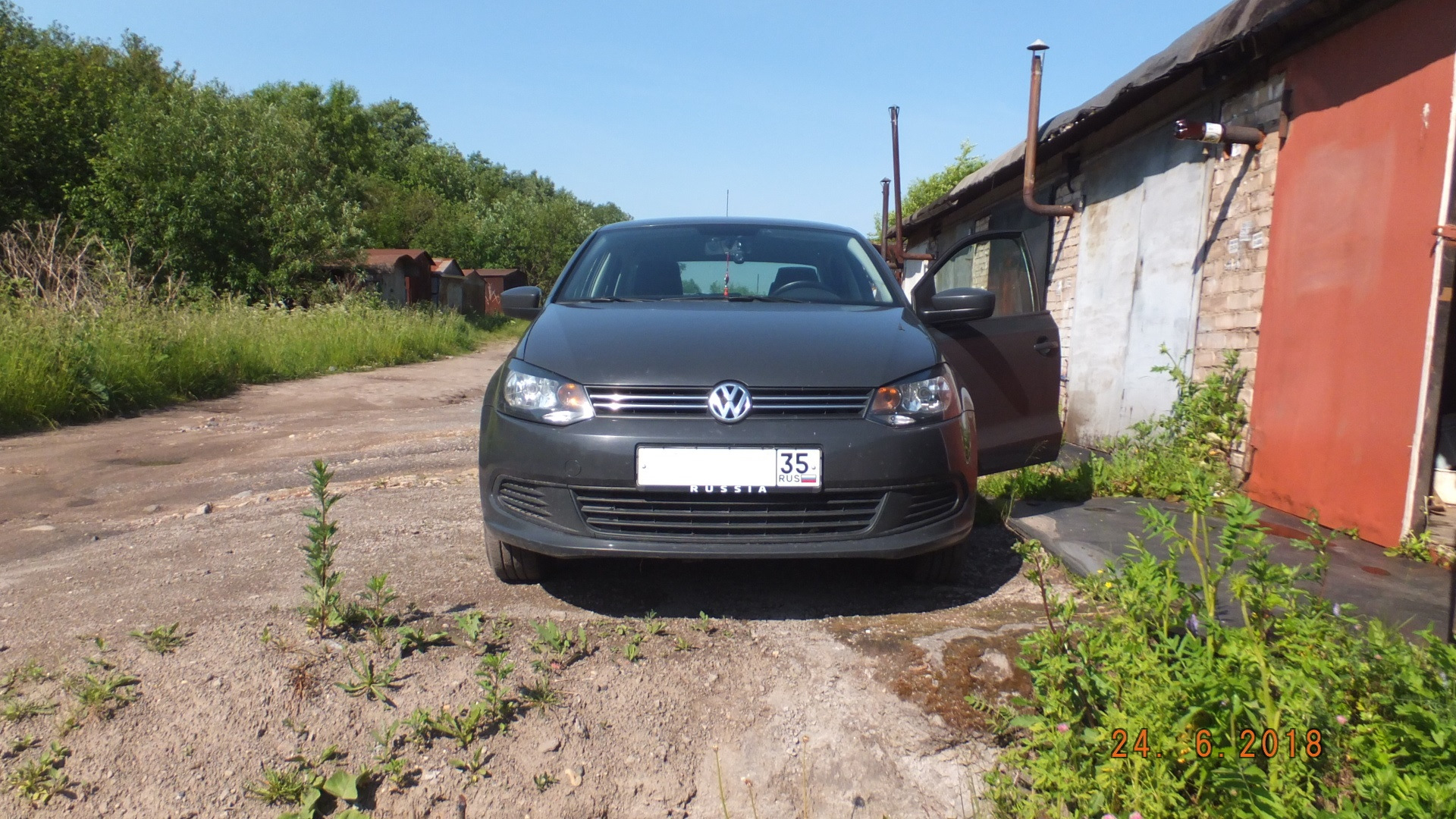 Установка ПТФ на поло седан — Volkswagen Polo Sedan, 1,6 л, 2012 года |  стайлинг | DRIVE2