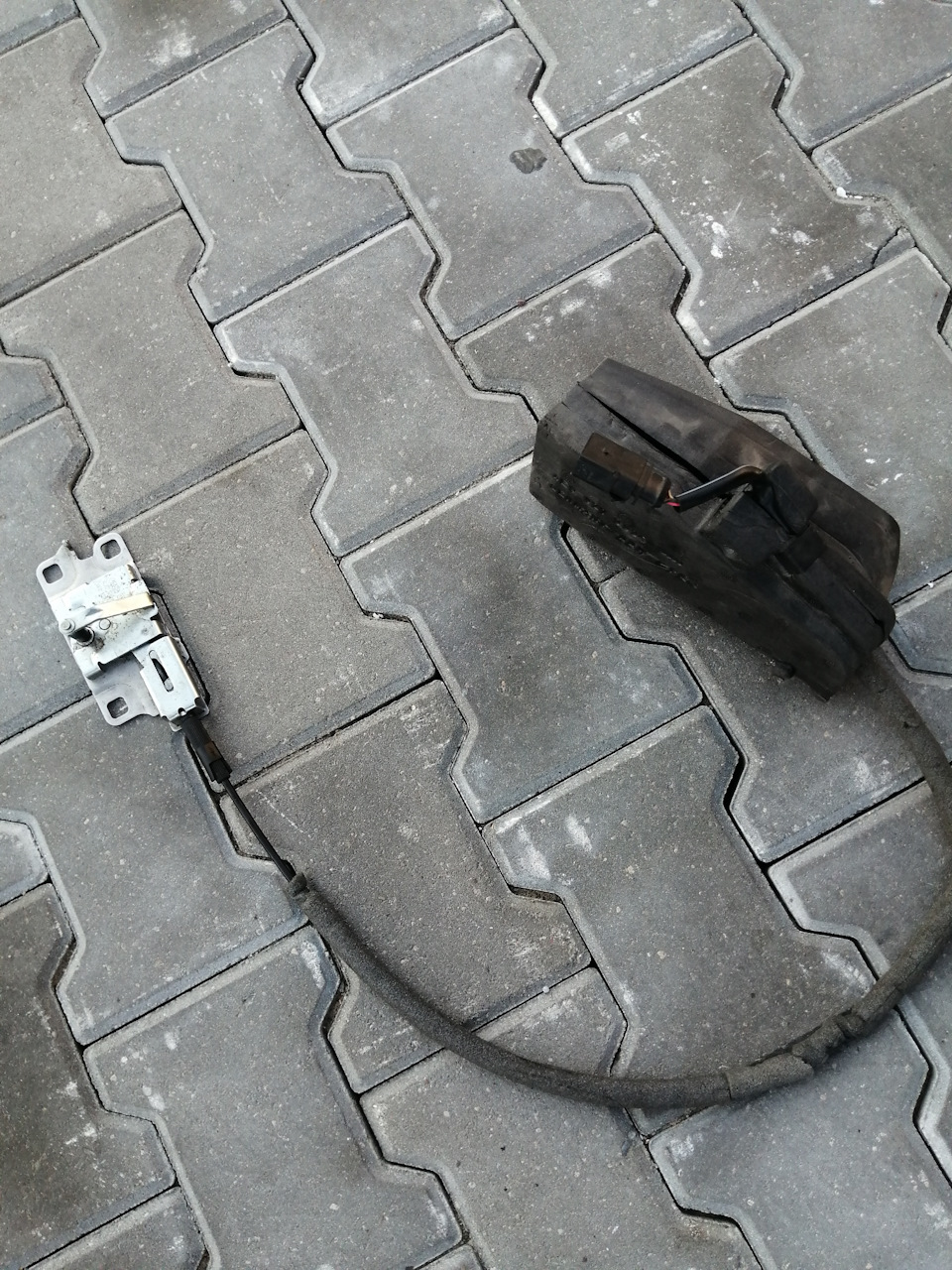 Дожим крышки багажника — Audi A8 (D3), 3,7 л, 2005 года | поломка | DRIVE2