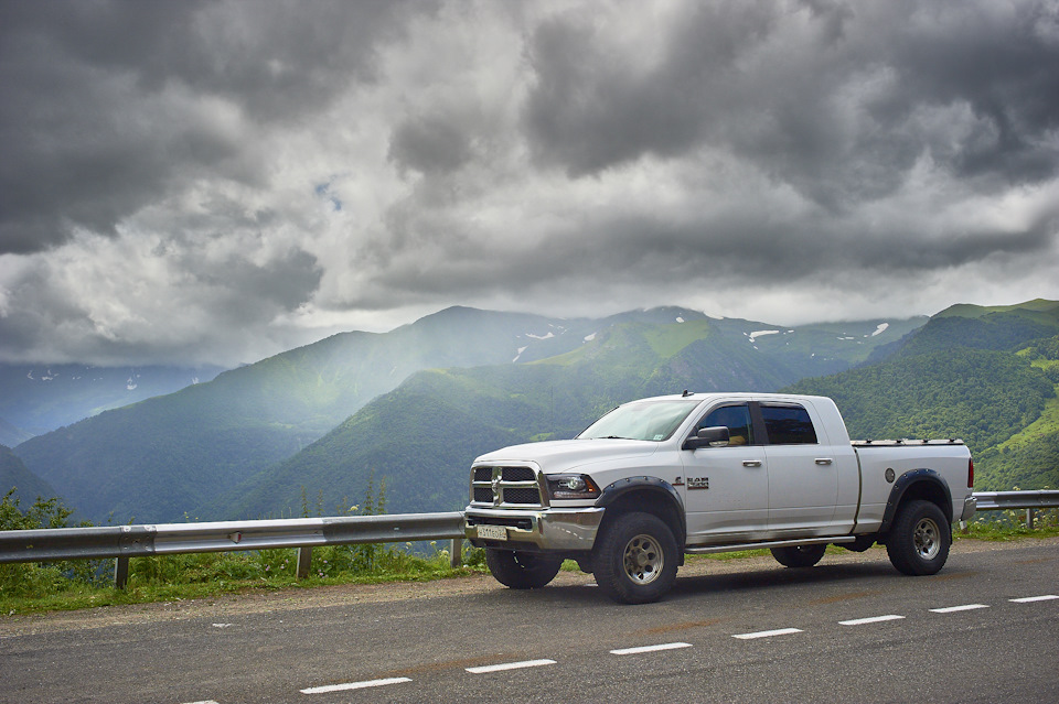 Dodge Ram 3500 6x6