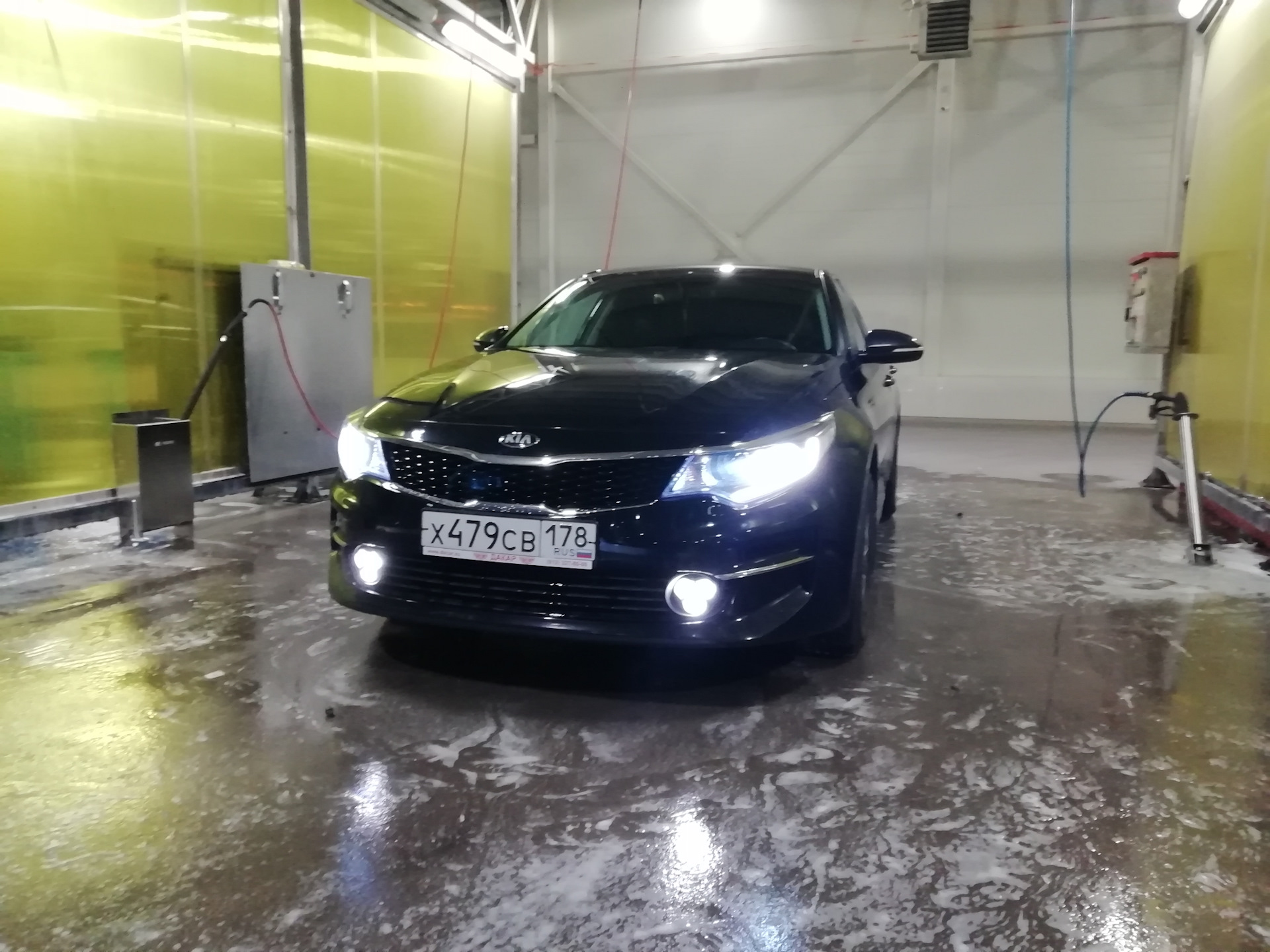 Сейчас Kia Optima на мойки