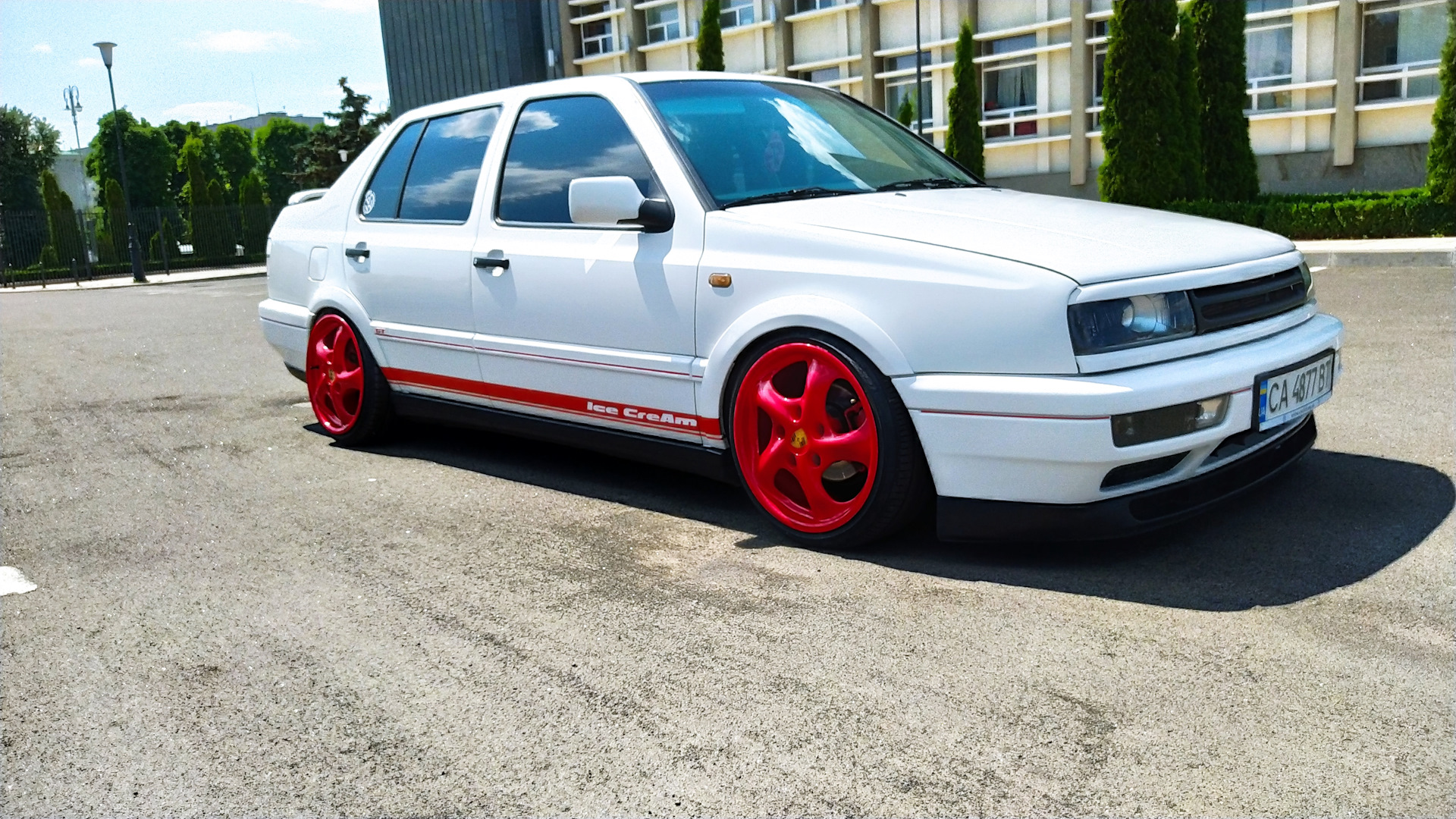 VW Vento r18