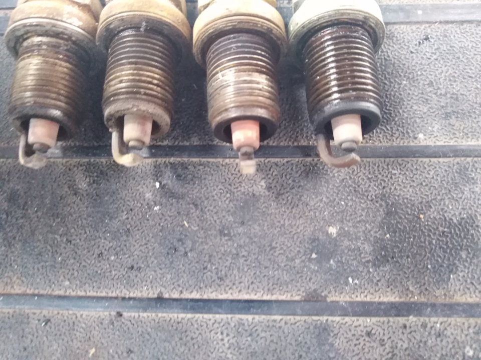 Как снять рычаг ручного тормоза на уаз патриот - 88 фото