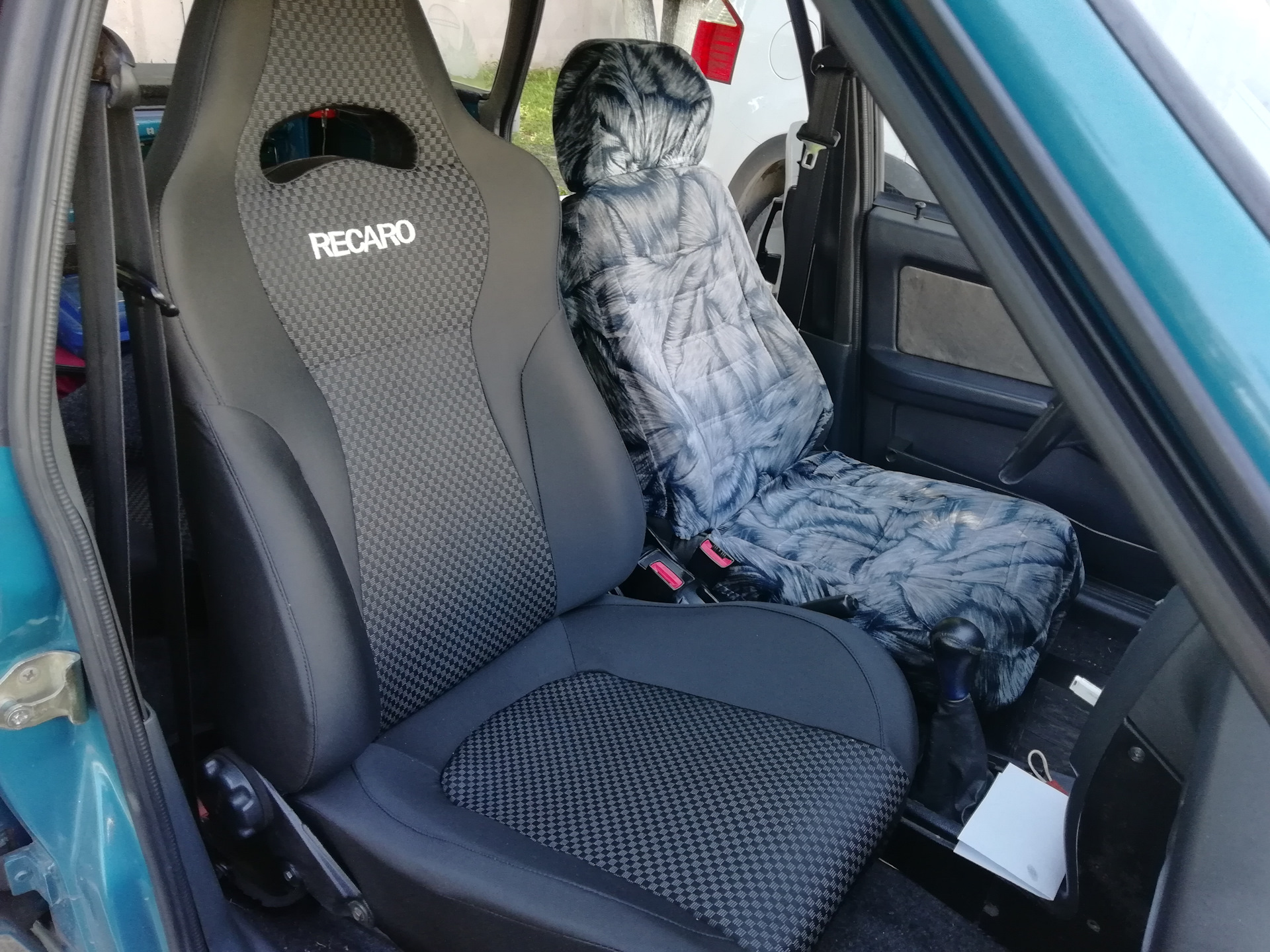 Сиденья Recaro на ВАЗ 2114