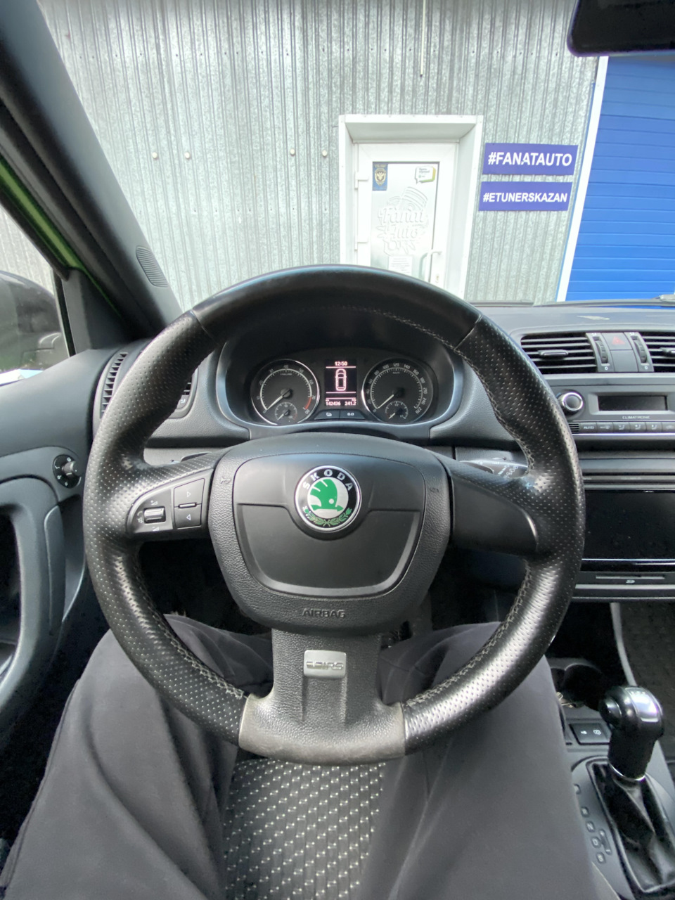 Долгожданный свап руля от PQ платформы — Skoda Fabia RS Mk2, 1,4 л, 2011  года | тюнинг | DRIVE2