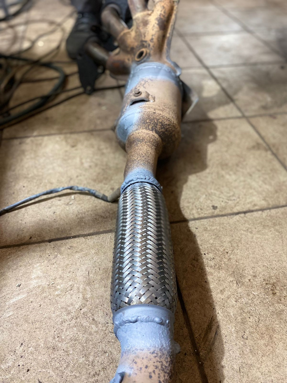 Замена и удаление катализатора ФОРД ФОКУС 2 1.8 в Москве — auto ...