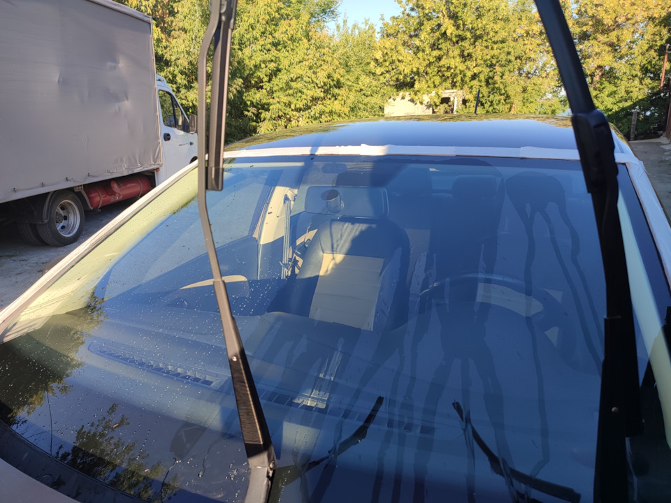 Левая сторона подготовлена — правая нет — Volkswagen Polo Sedan