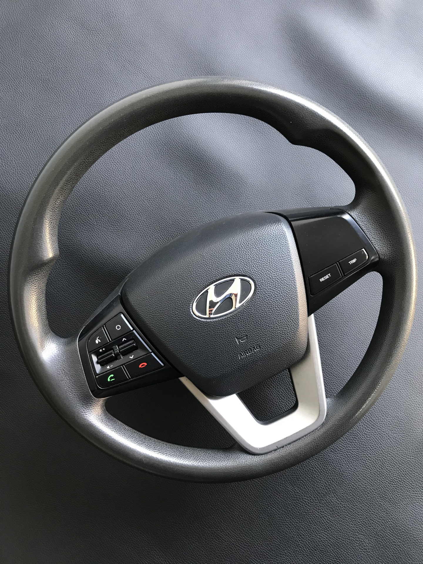 Hyundai creta руль