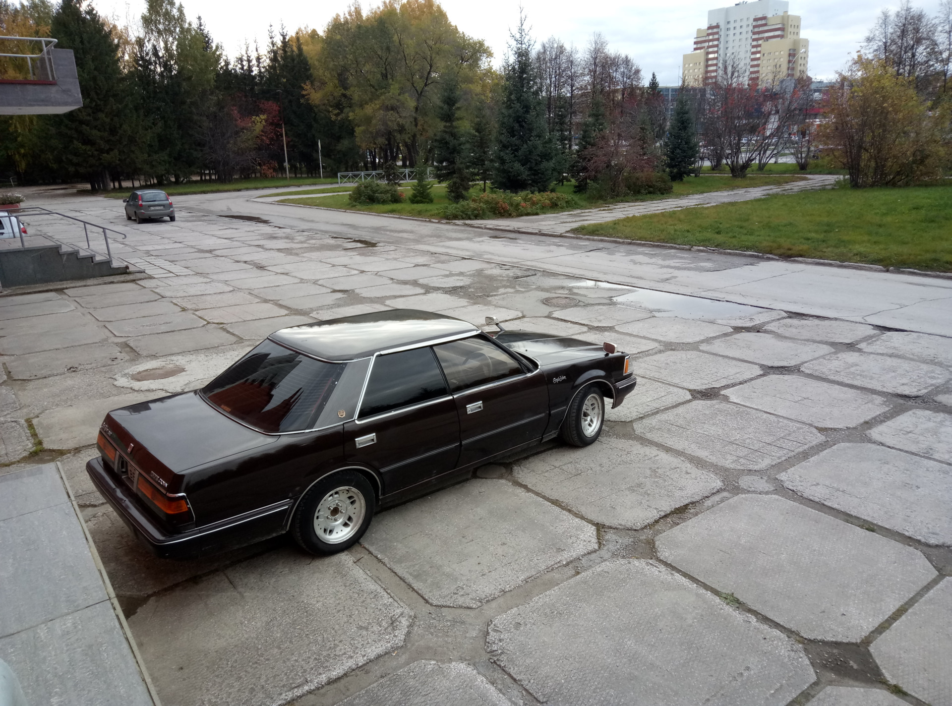 Toyota Crown s120