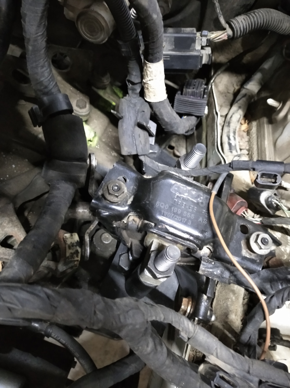 Фото в бортжурнале Volkswagen Polo Sedan. Запчасти на фото: 1072017