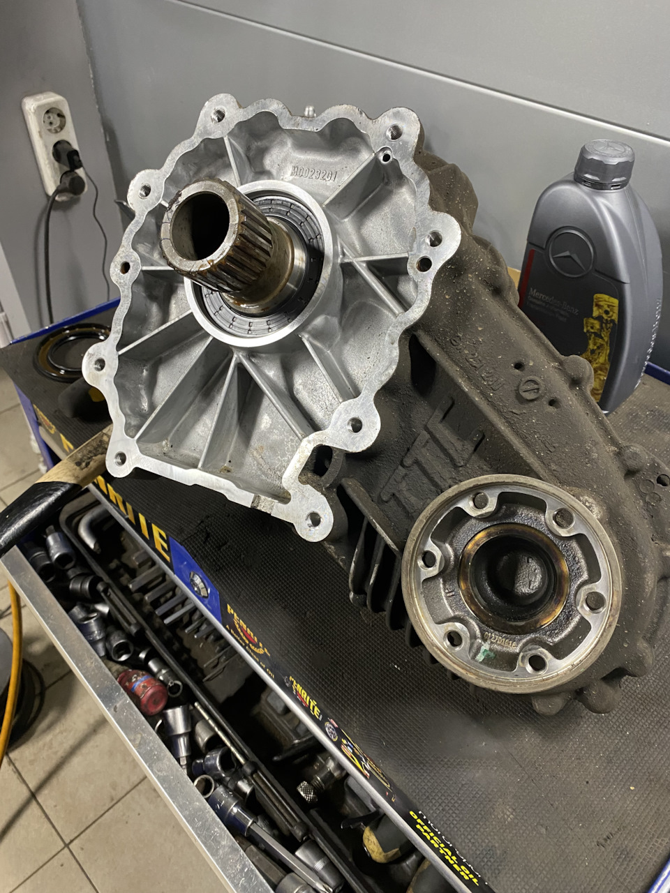 Замена сальника на раздатке — Mercedes-Benz GLS (X166), 3 л, 2016 года ...