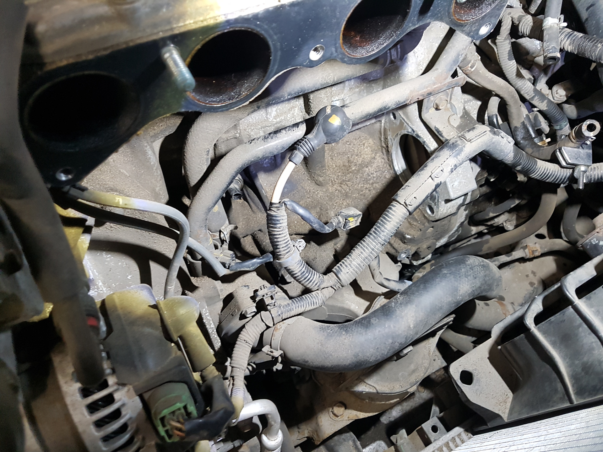 Как снять стартер is250