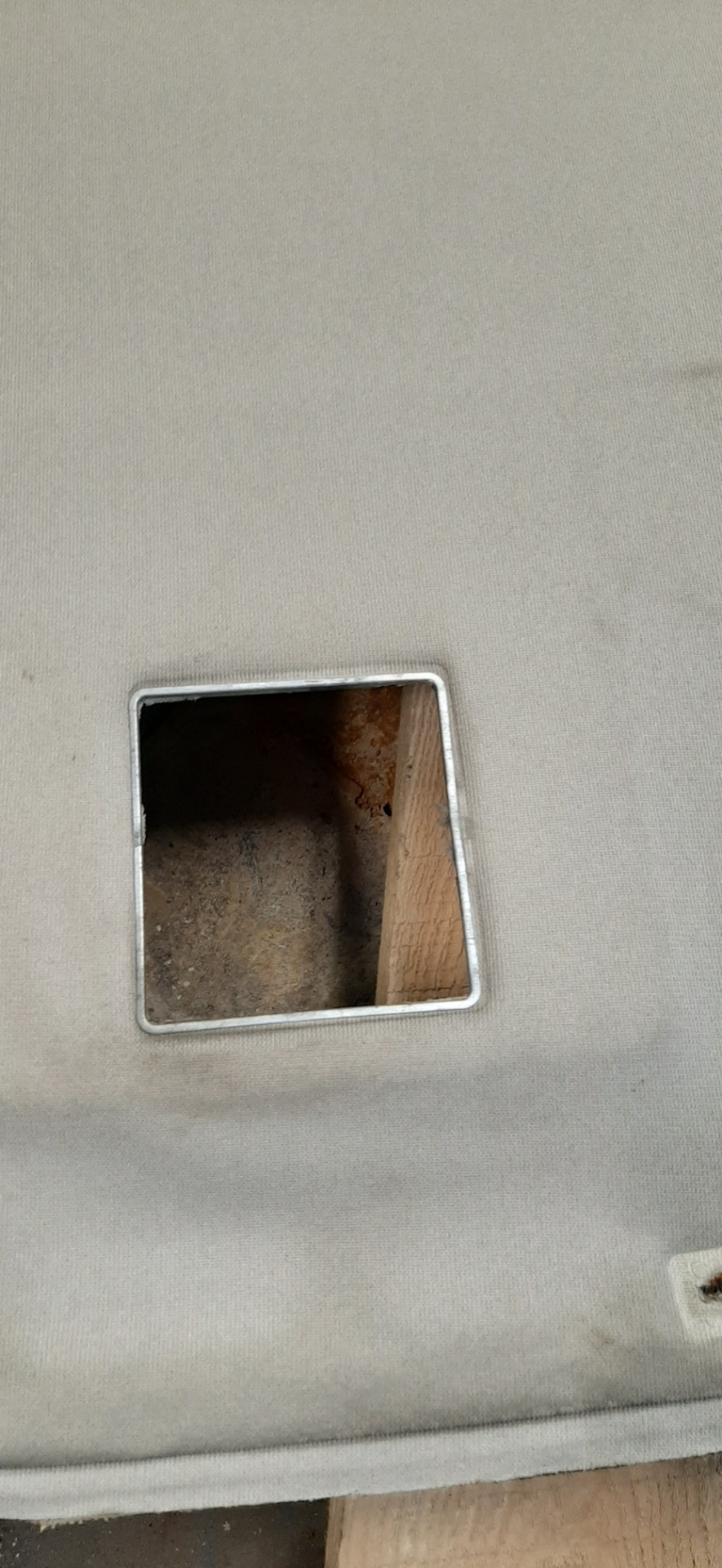 Перетяжка потолка ауди 100 с3 теперь уже без люка. — Audi 100 (C3), 2,3 ...