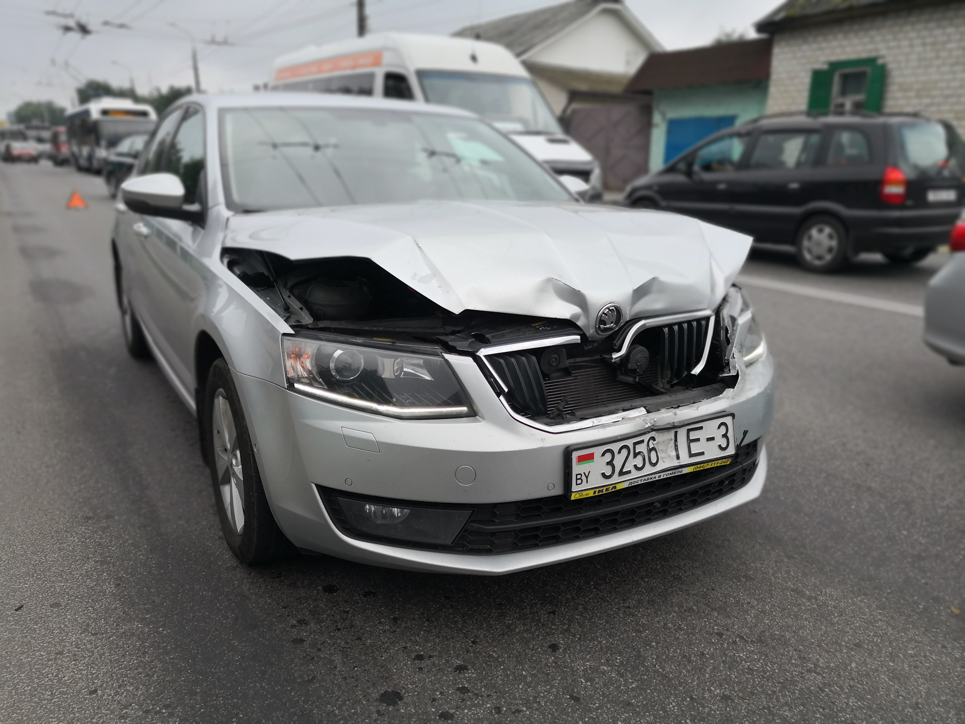 ДТП: удар — Skoda Octavia A7 Mk3, 1,4 л, 2013 года | ДТП | DRIVE2