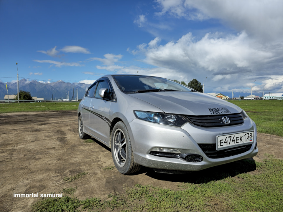 Honda Insight nh797m