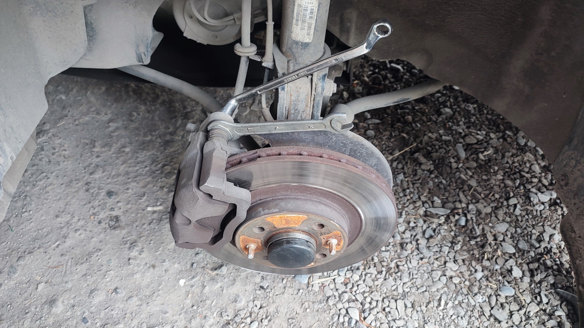 Замена колодок на гранте передних своими руками. Замена колодок на гранте передних своими руками. Замена колодок на гранте передних своими руками. Замена колодок на гранте передних своими руками. Замена тормозных колодок ваз 2109 передние.