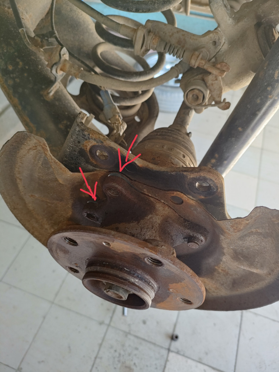 Регулировка задней балки — Suzuki SX4 (2G), 1,6 л, 2014 года | визит на ...