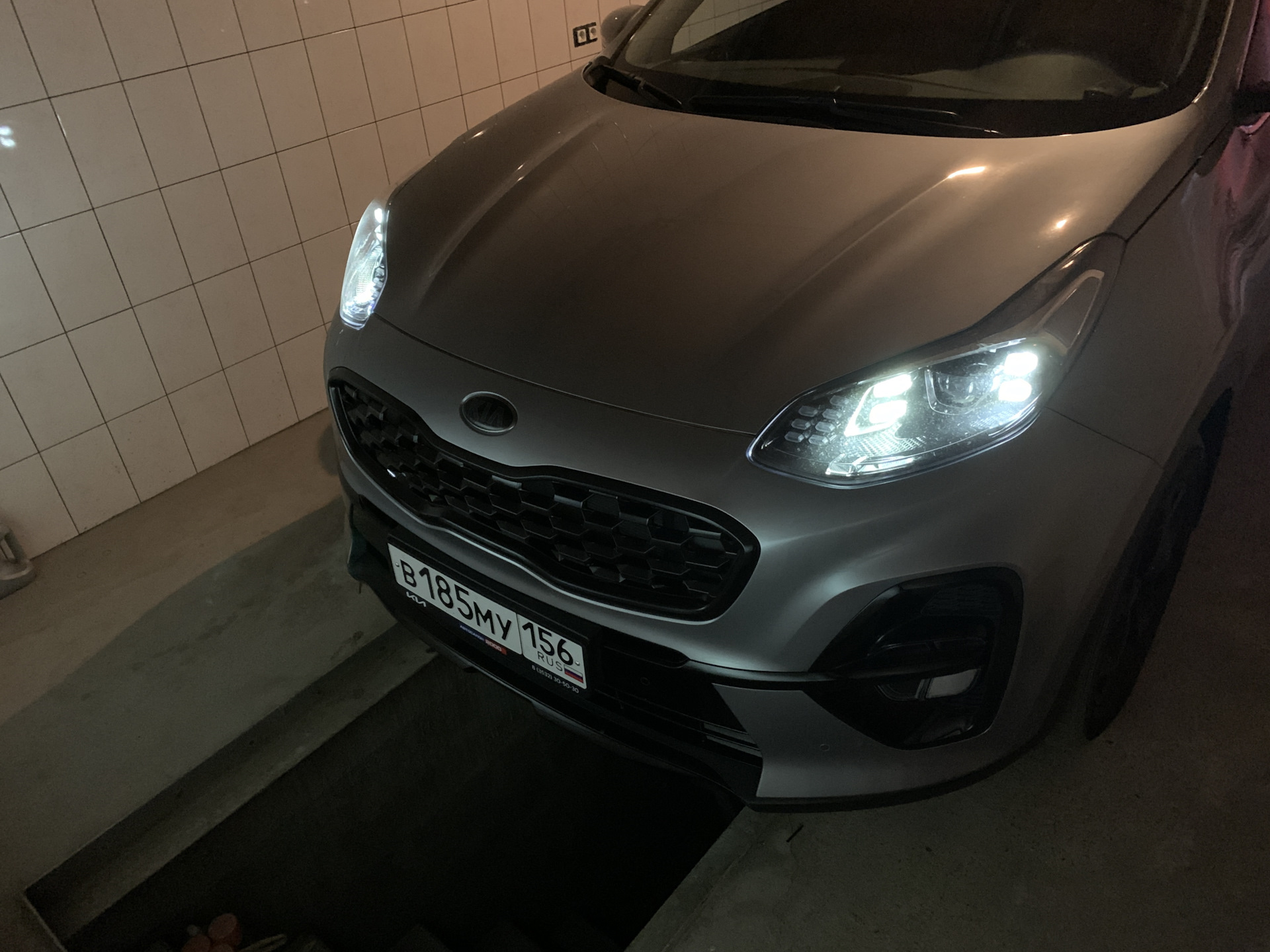 Led подсветка заднего гос номера — KIA Sportage (4G), 2,4 л, 2022 года ...