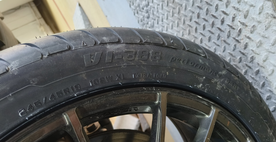 Летняя резина Ovation VI-388 — Infiniti EX, 3,5 л, 2008 года | шины ...