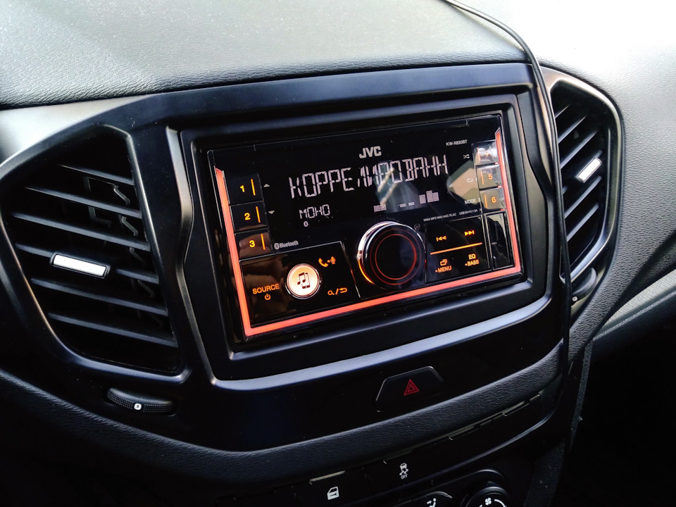 Замена кнопочной магнитолы Лада Веста на JVC KW-X830BT — Lada Vesta, 1 ...