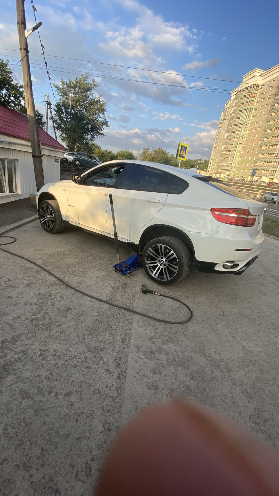 Биение в руле на скорости 100+ км/ч — BMW X6 (E71/E72), 3 л, 2012 года |  шины | DRIVE2