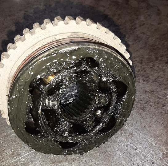 Замена пыльника внешнего шруса — Lada Приора седан, 1,6 л, 2012 года ...