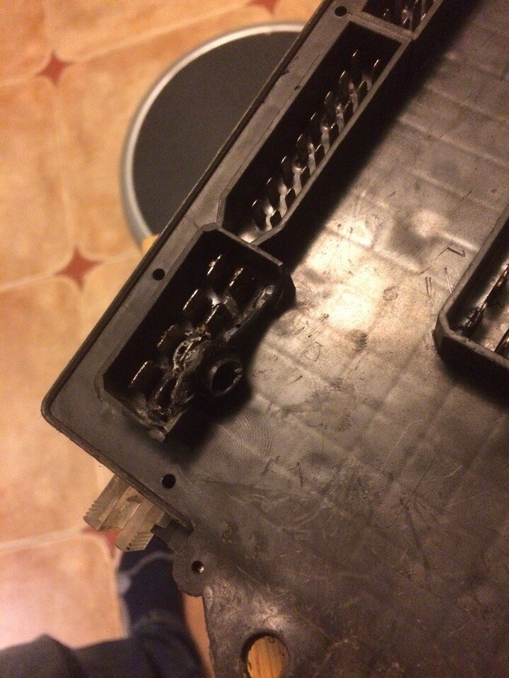 Блок предохранителей — Москвич 2141, 2 л, 1998 года | поломка | DRIVE2