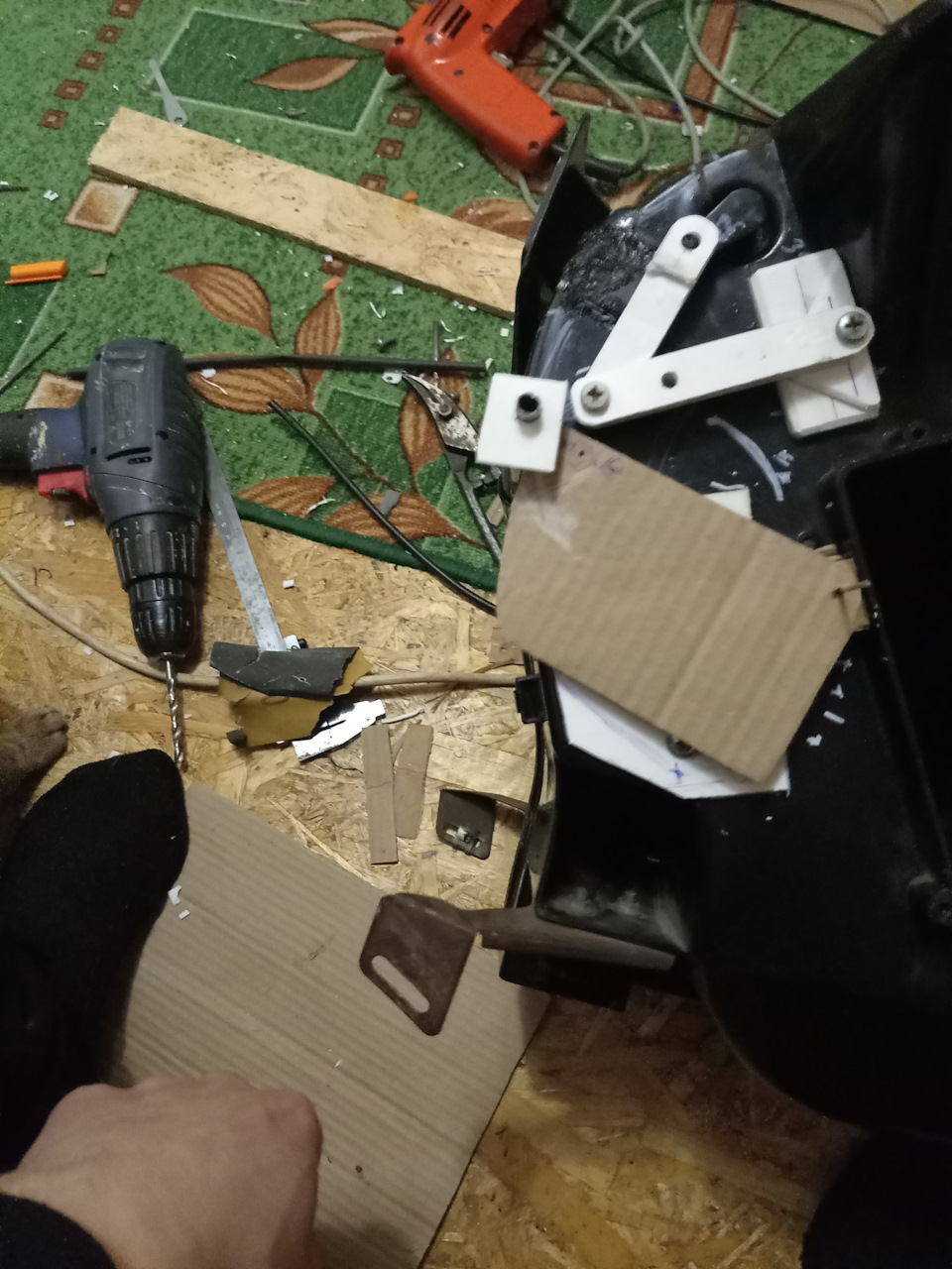 ГС в другом крайнем положении, заслонка опять открыта. — Lada 2120 Надежда