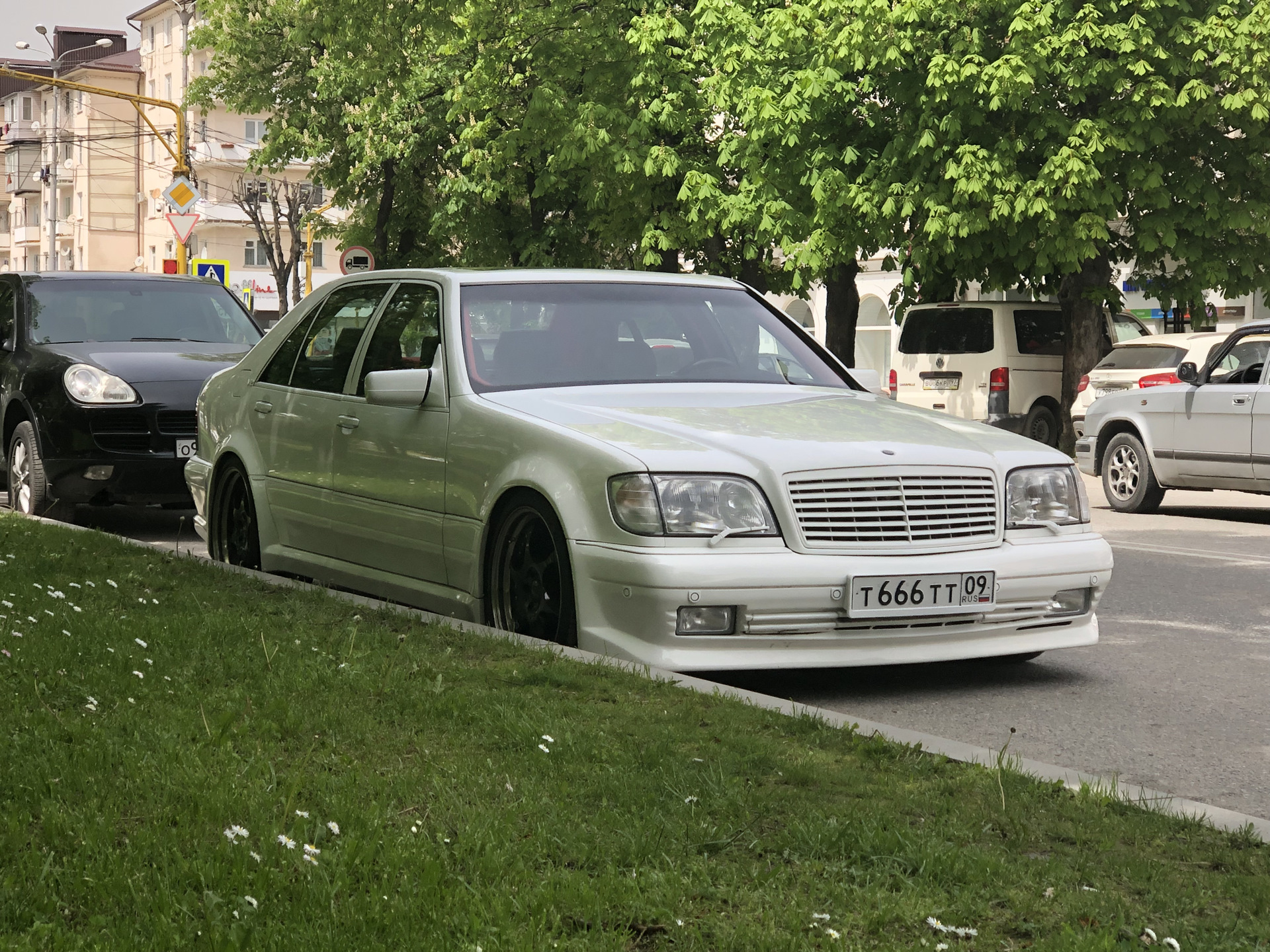 Mercedes Benz w140 Р±РµР»С‹Р№