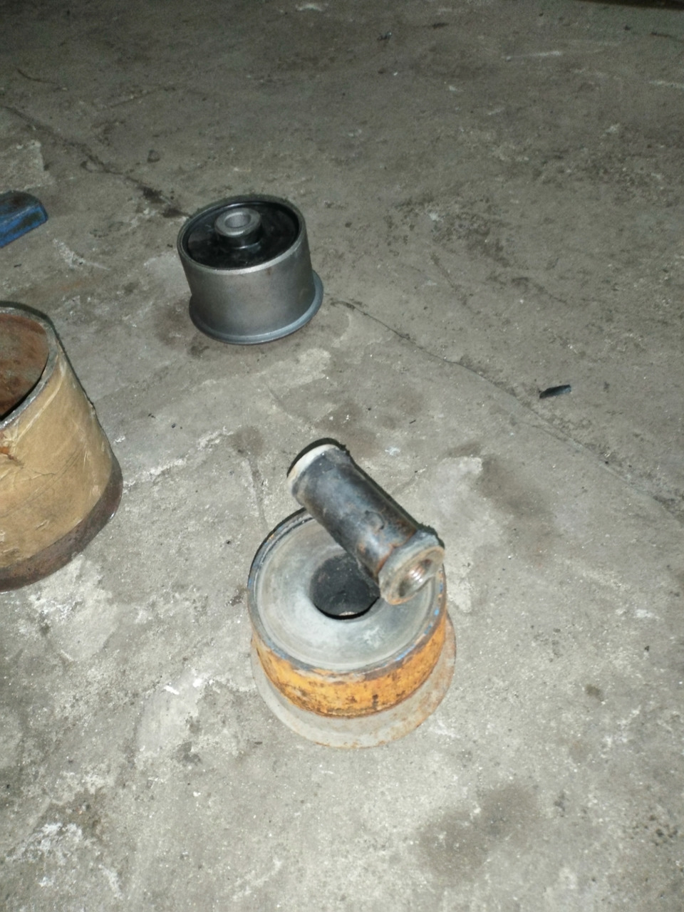 Замена сален-блока балки 🛠️👌 — Chrysler Grand Voyager V, 2,8 л, 2008 ...