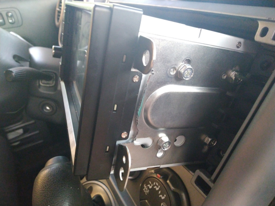 На новой магнитоле — Honda Element