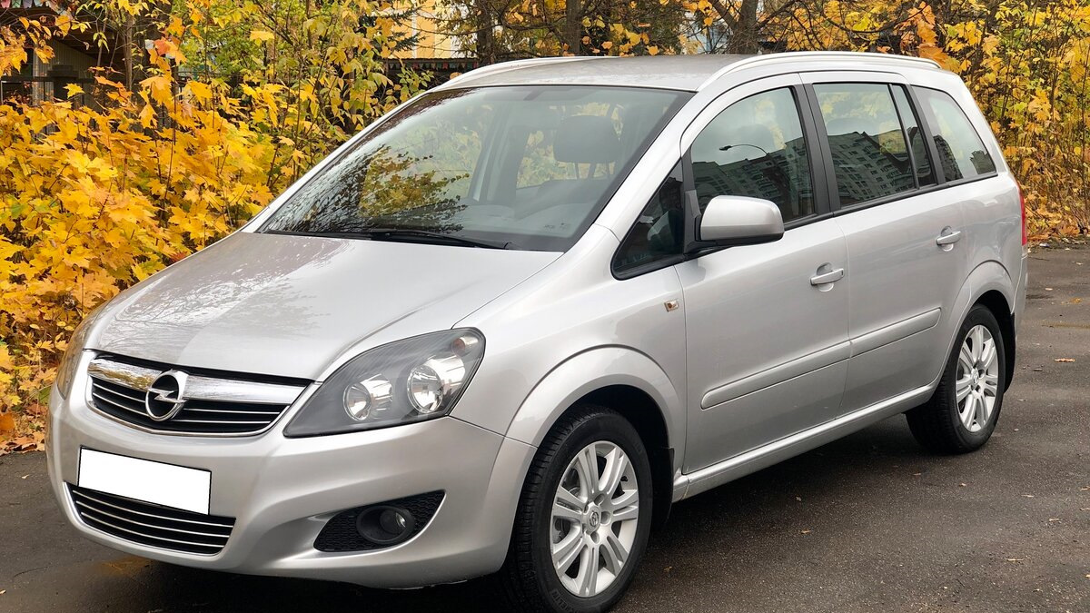 Opel Zafira B 1.8 бензиновый 2012 | на DRIVE2